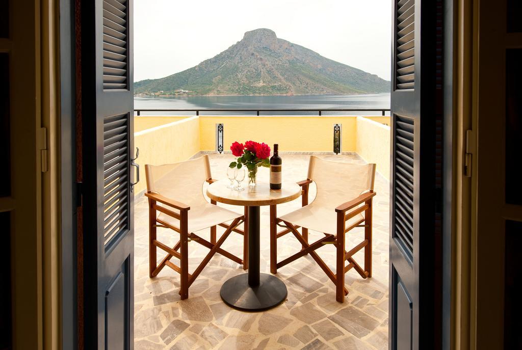 Hotel Philoxenia มาซูรี ภายนอก รูปภาพ