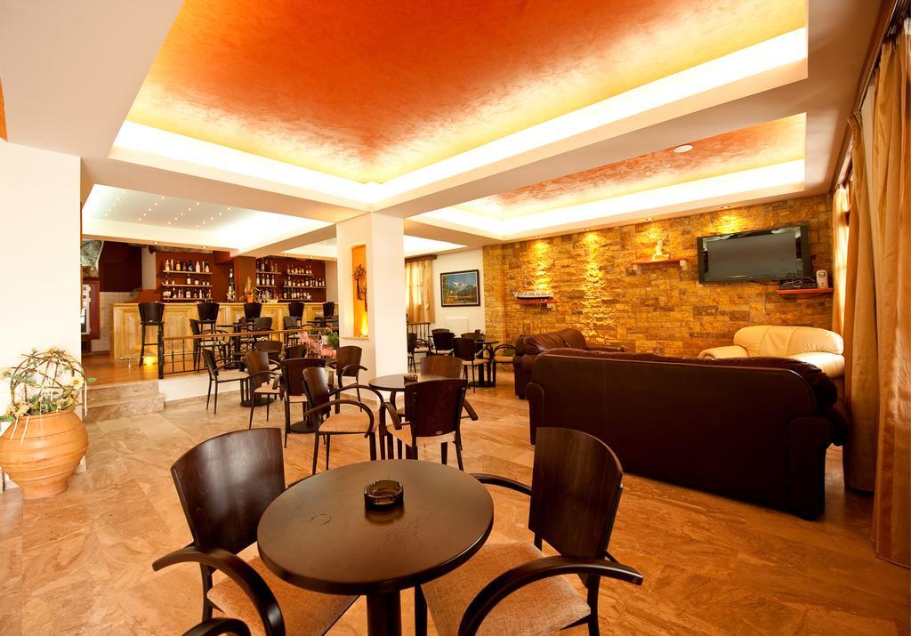 Hotel Philoxenia มาซูรี ภายนอก รูปภาพ