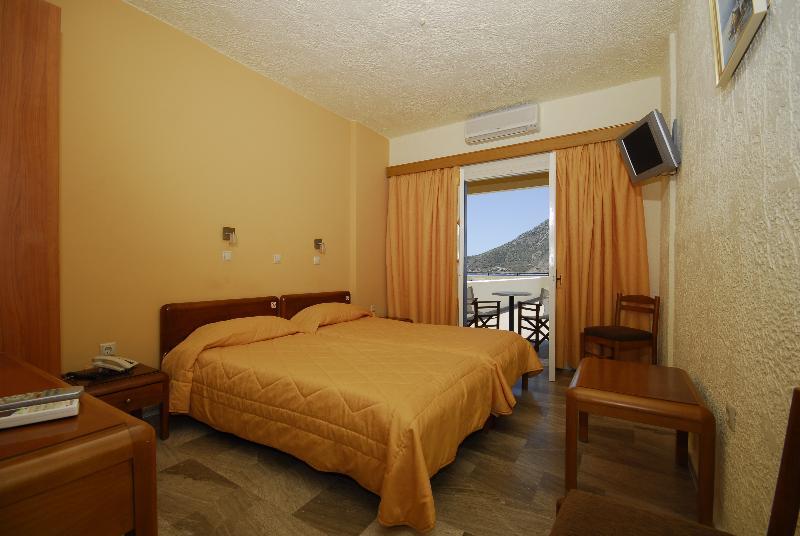 Hotel Philoxenia มาซูรี ภายนอก รูปภาพ