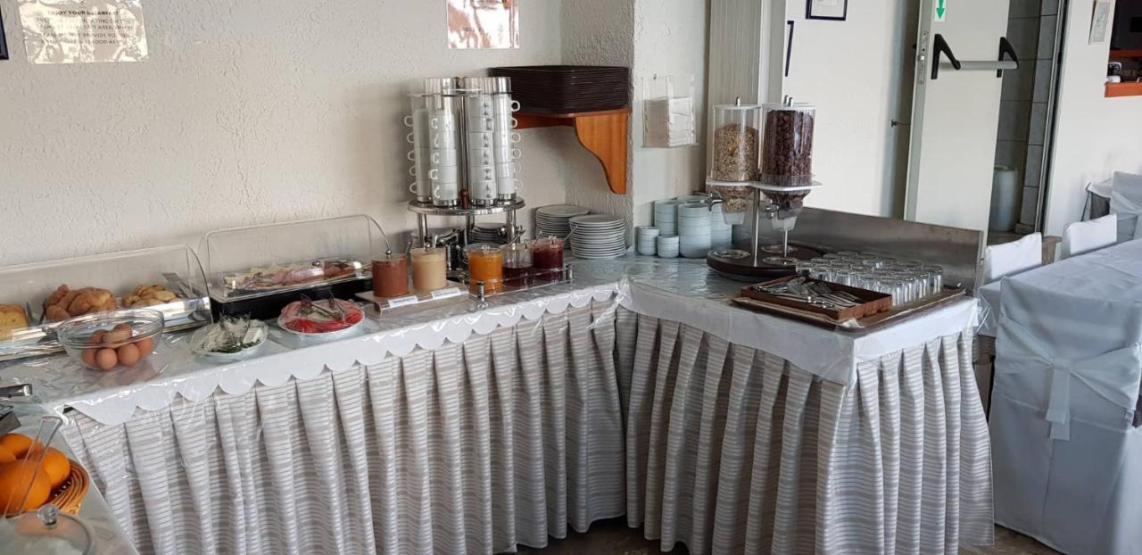 Hotel Philoxenia มาซูรี ภายนอก รูปภาพ